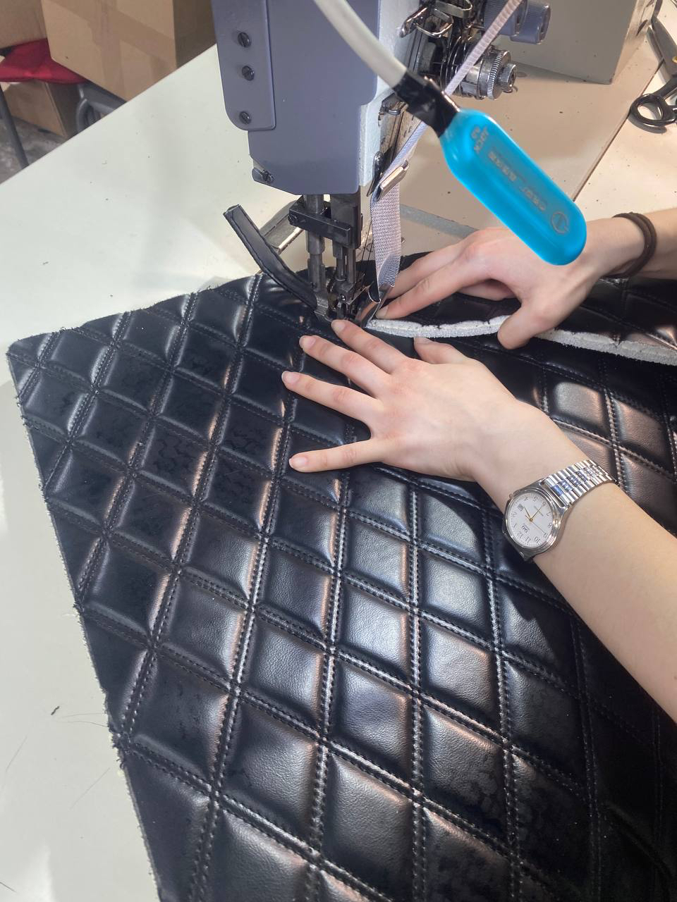 Автомобильные 3D коврики из экокожи 